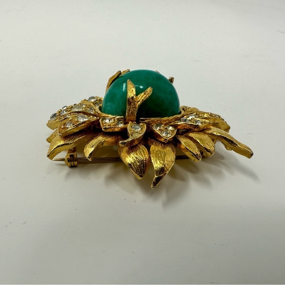 Rare Vintage Hattie Carnegie gold rhinestone and precious stone brooch - Picture 9 of 10